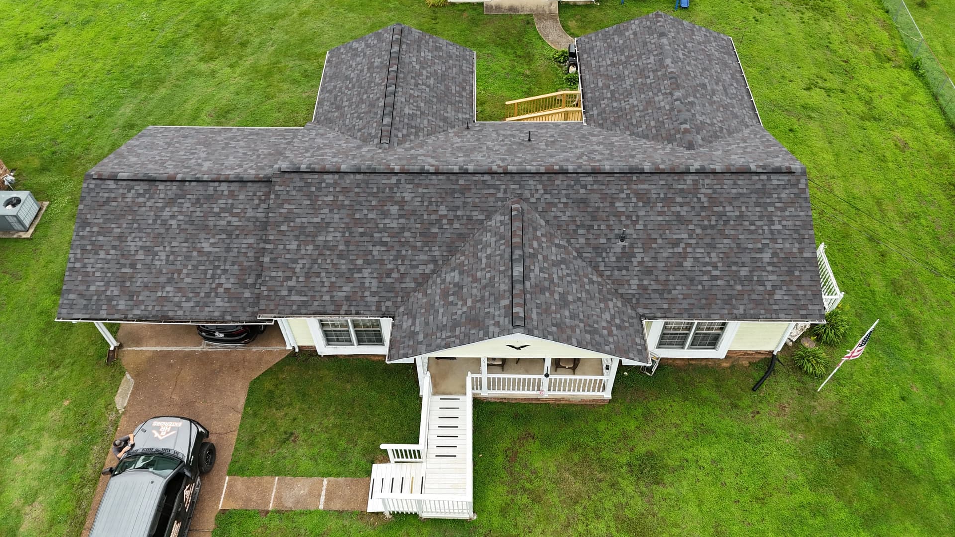 Gallery photos for Full Roof Replacement with Malarkey Highlander in Black Oak: Image #4