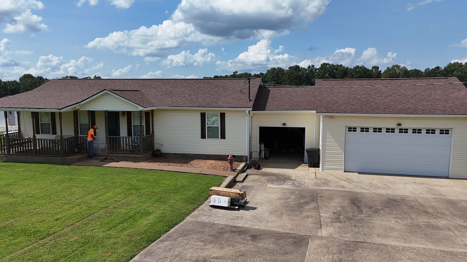 Gallery photos for Leaking Metal Roof Replaced with Malarkey Highlander Shingles: Image #2