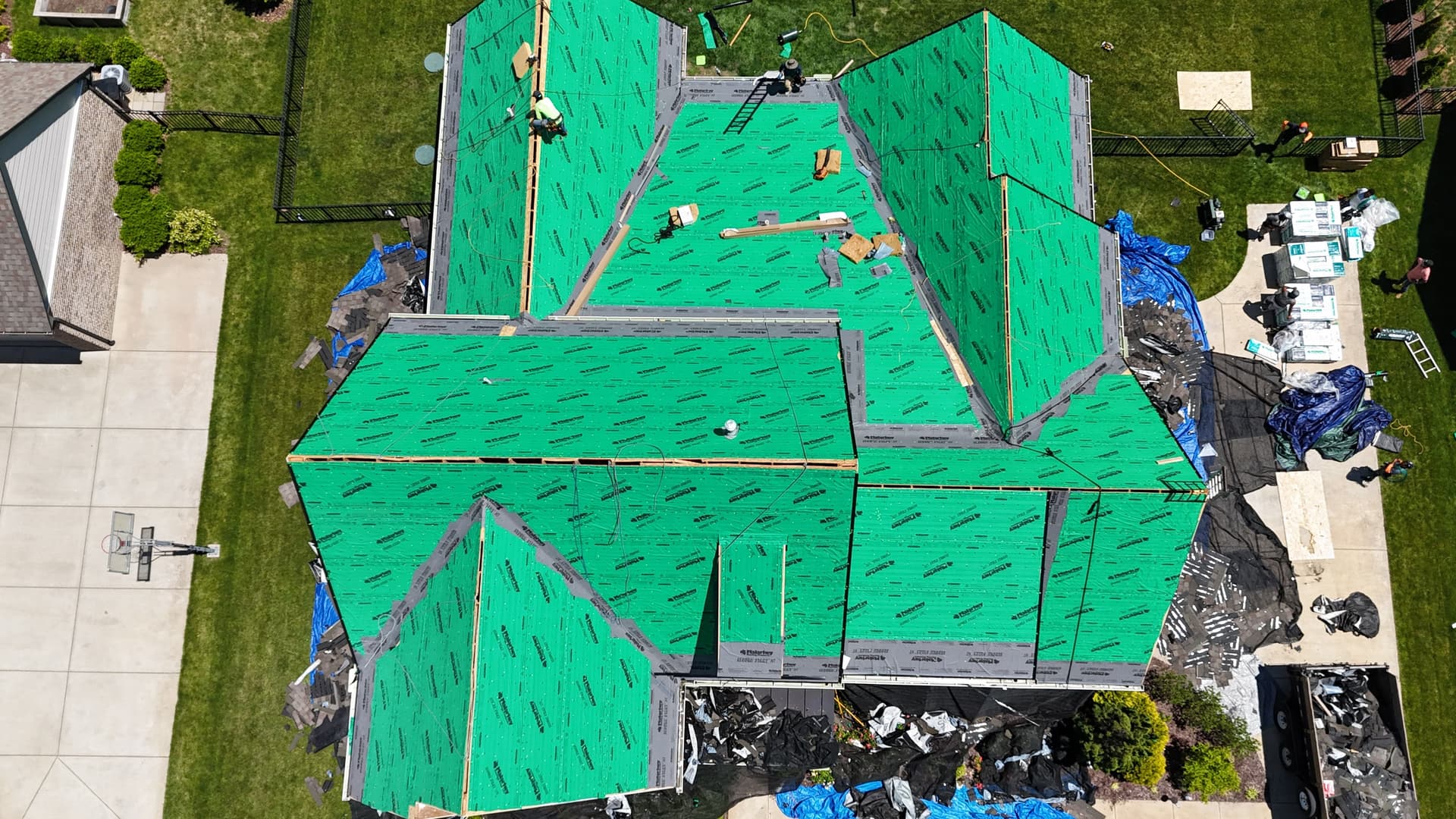 Gallery photos for New Malarkey Highlander Roof Installed in College Grove: Image #5
