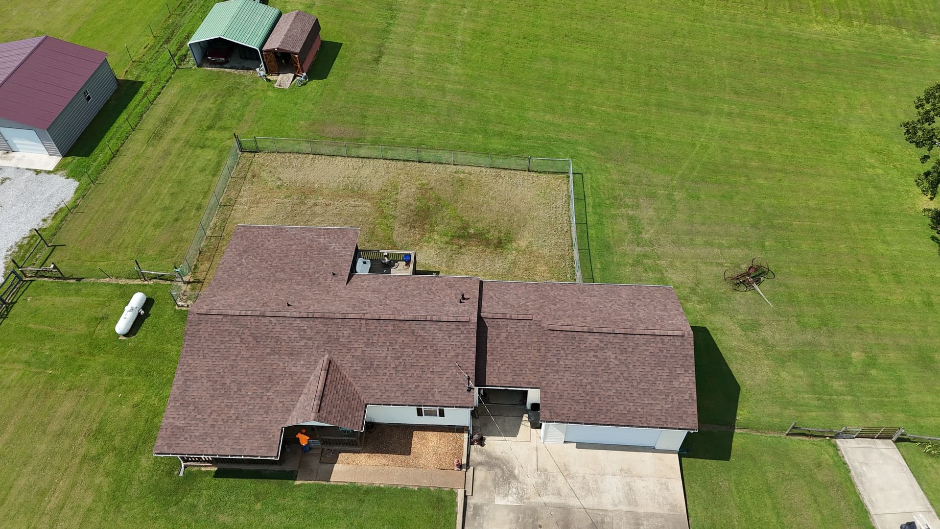 Gallery photos for Leaking Metal Roof Replaced with Malarkey Highlander Shingles: Image #1