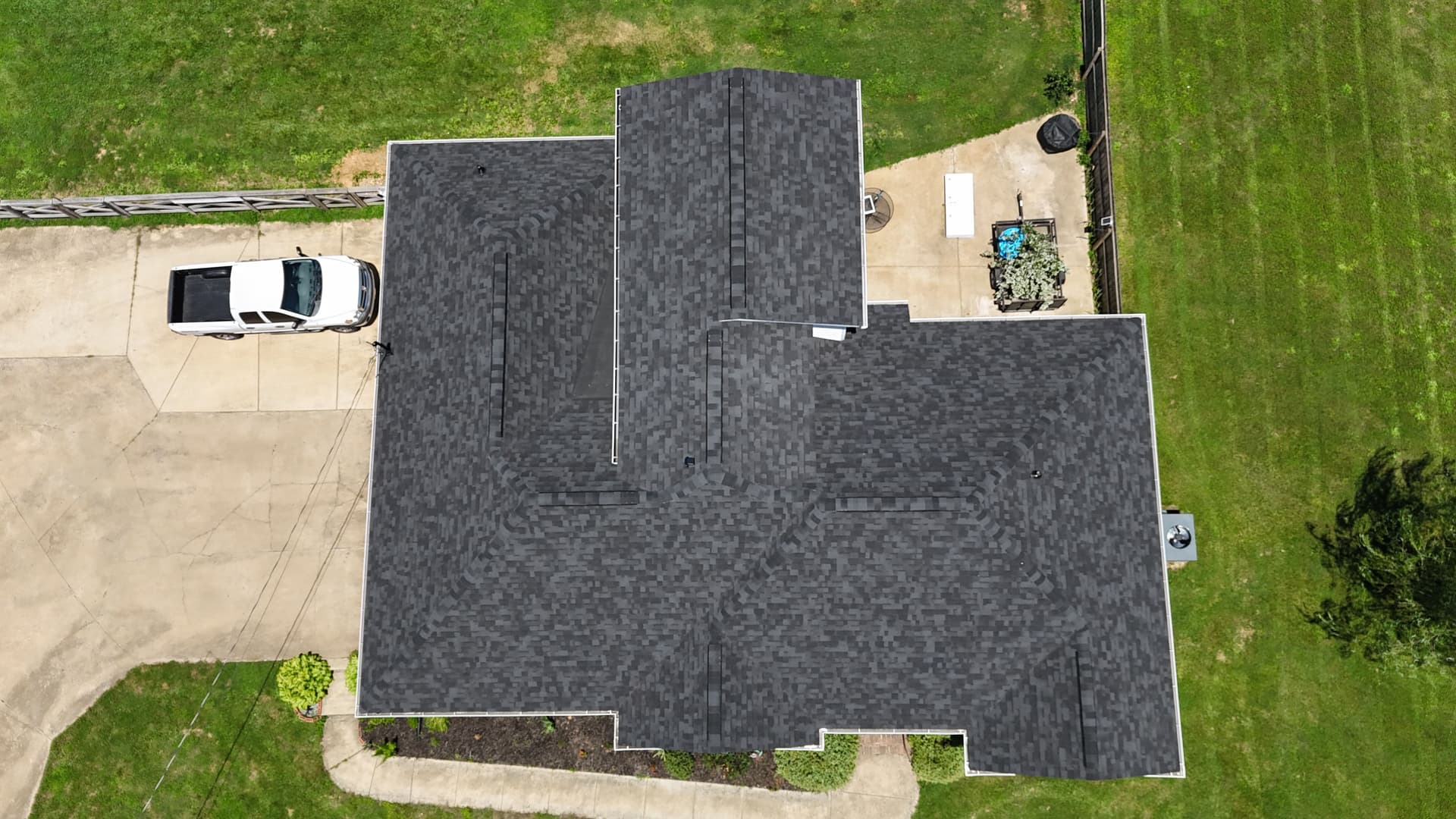 Gallery photos for Malarkey Highlander Roof Replacement in Summertown TN: Image #8