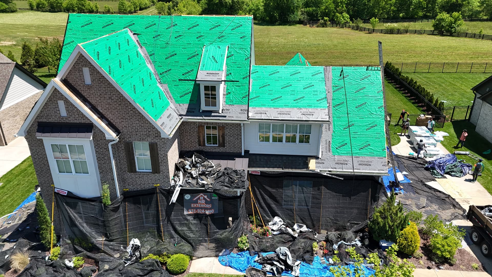 Gallery photos for New Malarkey Highlander Roof Installed in College Grove: Image #6
