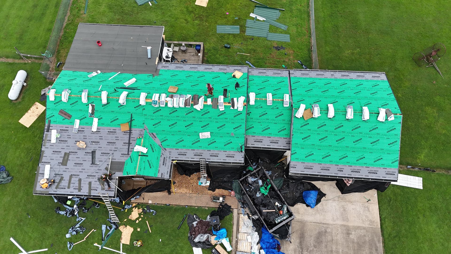 Gallery photos for Leaking Metal Roof Replaced with Malarkey Highlander Shingles: Image #5