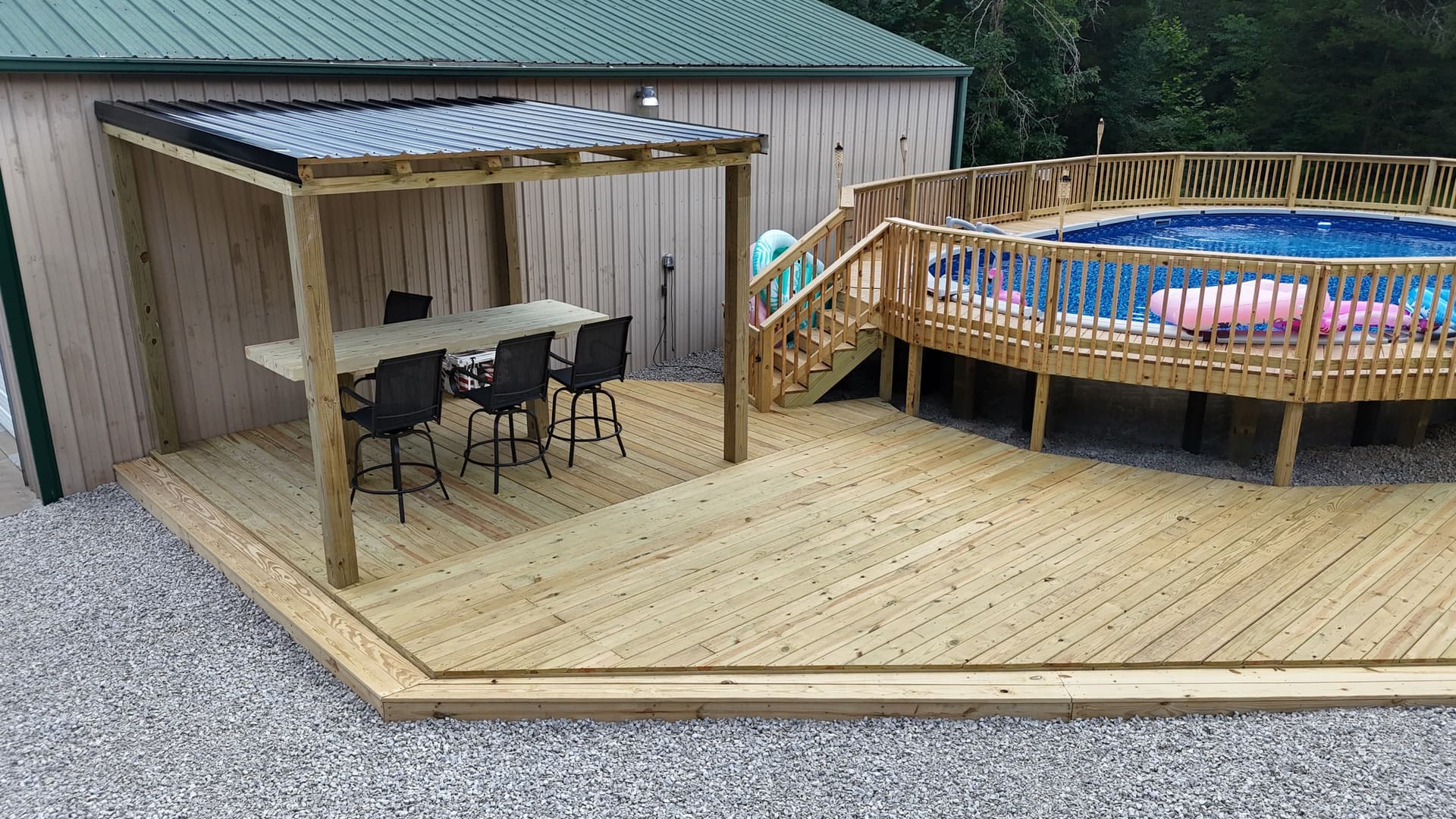 Gallery photos for Full Exterior Overhaul - New Roof, Siding, and Pool Deck: Image #9