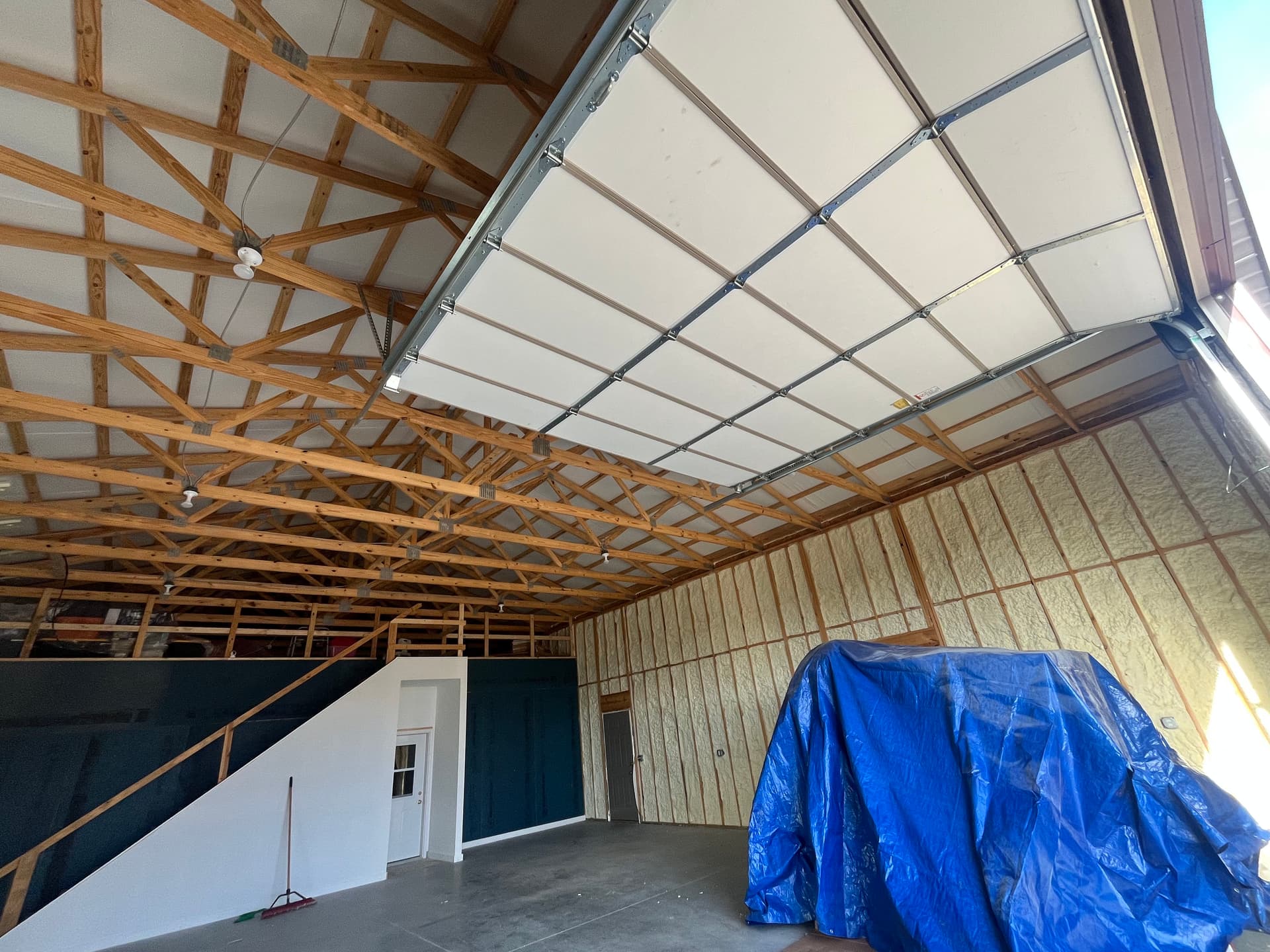 Gallery photos for Innovative Interior Update for Multi-Purpose Space: Image #4